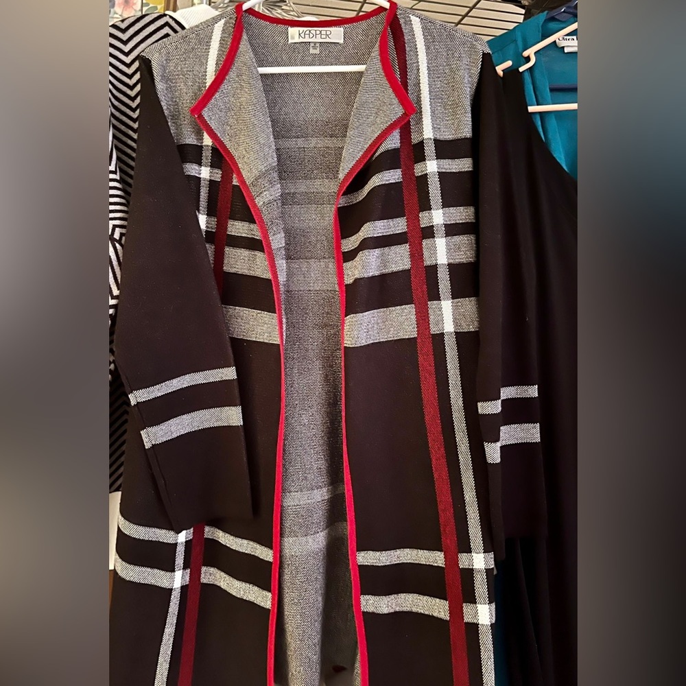NWT Beautiful Kasper striped cardigan